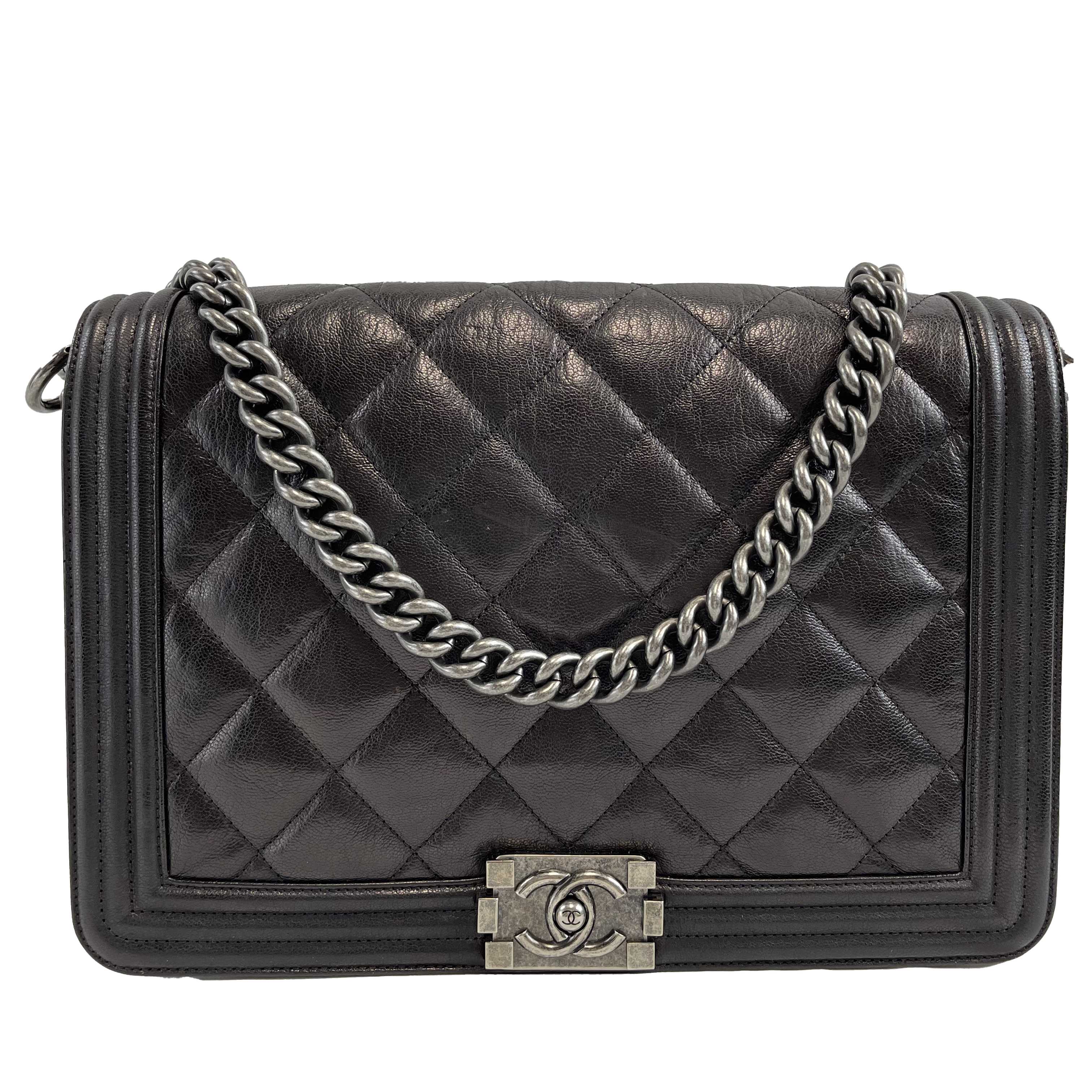 【ヴィンテージ】Rank:S☆Chanel Black Boy Small Series 28 Small Boy Bag